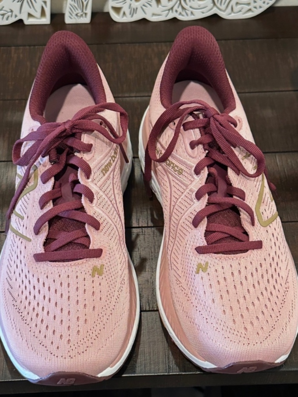 New Balance Women Fresh Foam X 860v13 Athletic Sports Pink/Gold/Burgundy 9.5